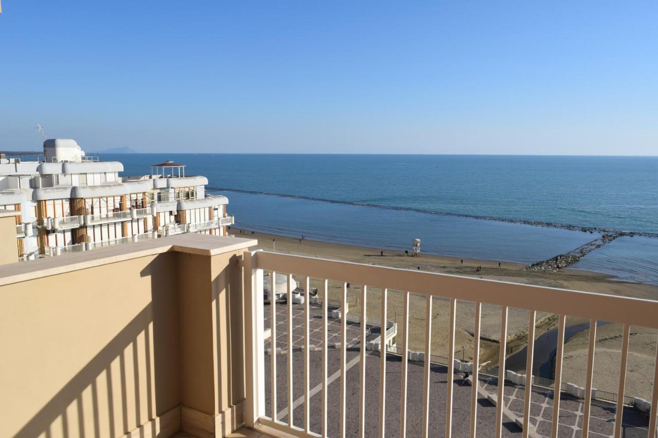 La Terrazza Sul Tirreno Apartment Nettuno Bagian luar foto