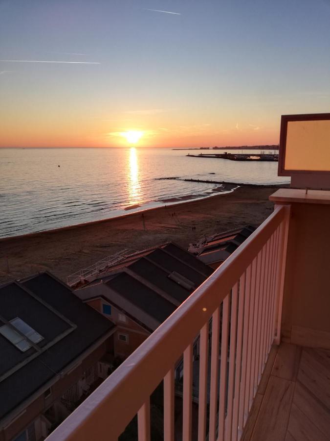 La Terrazza Sul Tirreno Apartment Nettuno Bagian luar foto